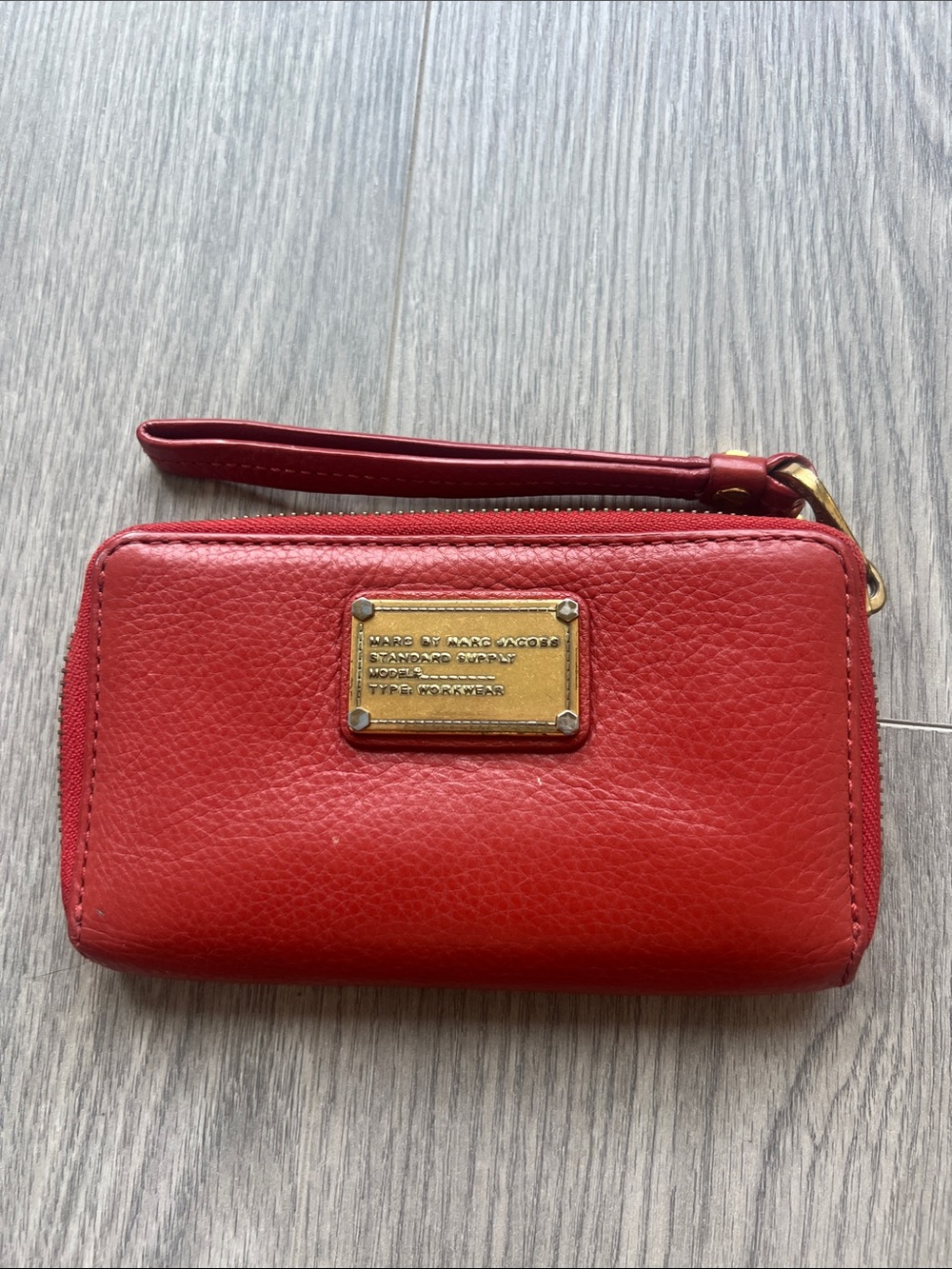 Marc by Marc Jacobs Red Pebbled Leather Wristlet Wallet with Gold Plaque